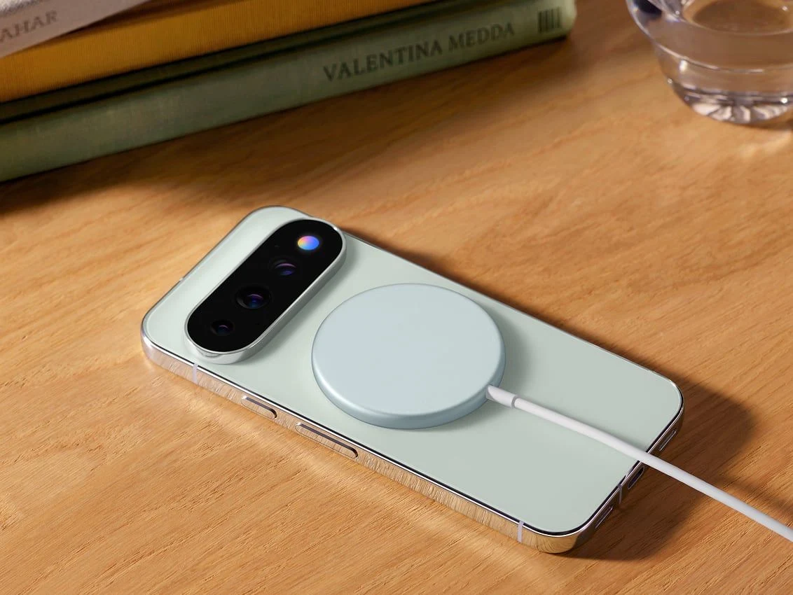 Google Pixel 11 Pro attached to a Pixelsnap wireless charger